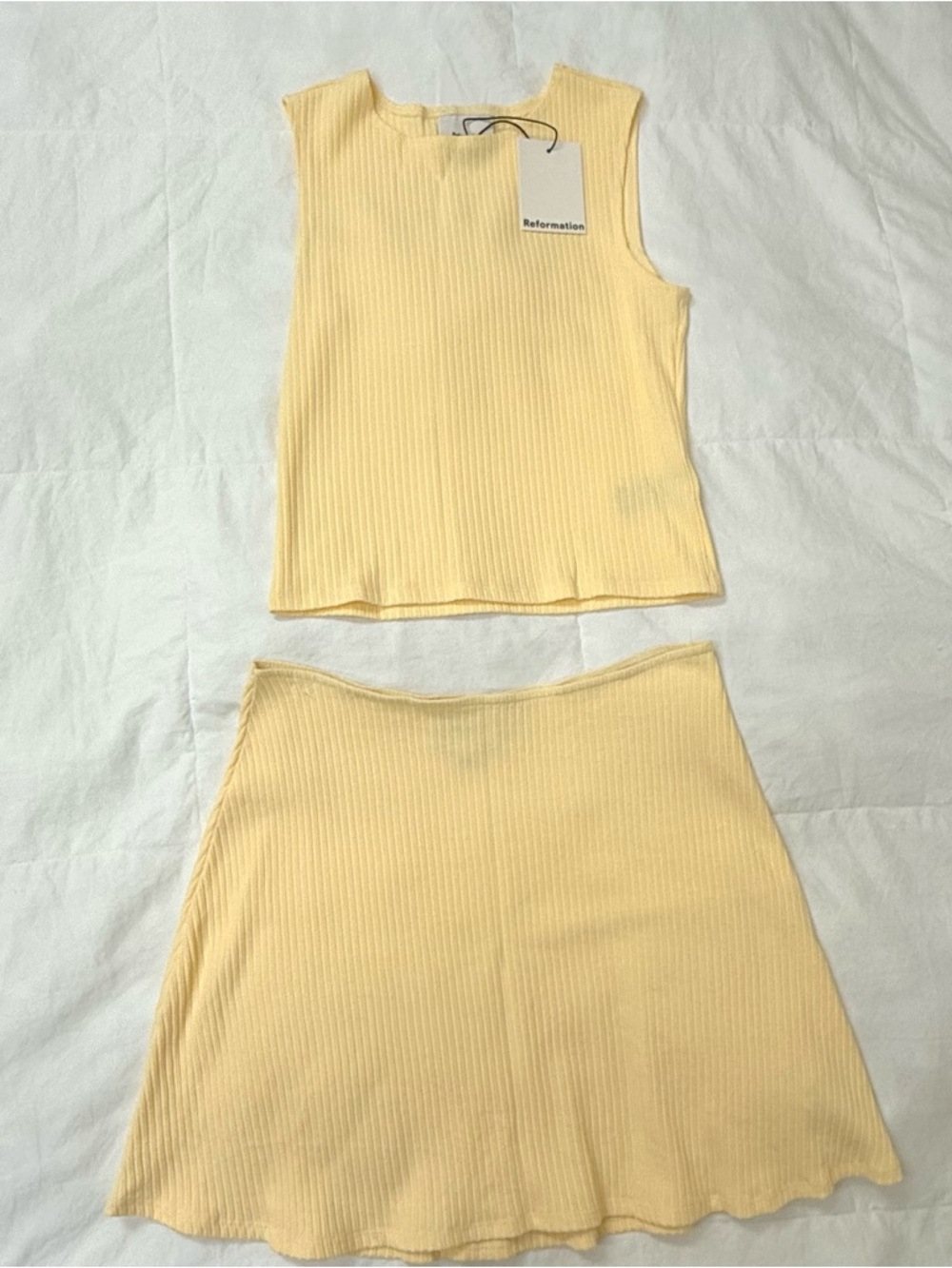 Reformation Andres 2 piece Set - Picture 2 of 6